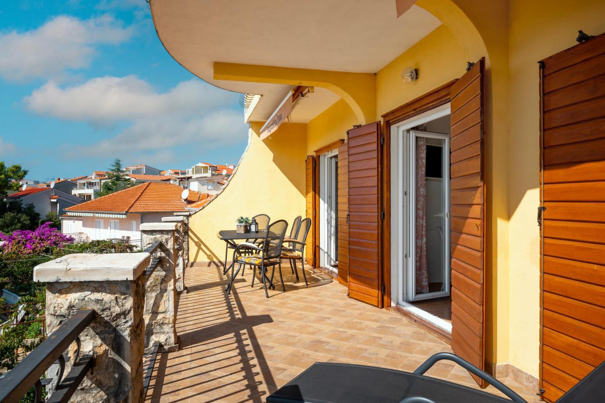 Apartments Rogoznicka Oaza Rogoznica  Exterior photo